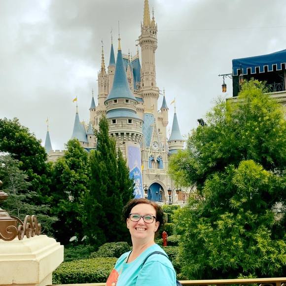 Meet your Posher, Christa - Picture 1 of 1